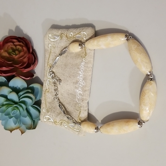 Beautiful Beaded Brighton Necklace - Picture 1 of 8